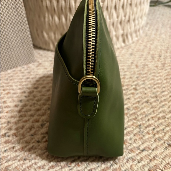 Portland Leather Goods Large Pine Eclipse Crossbody Bag - Picture 11 of 11